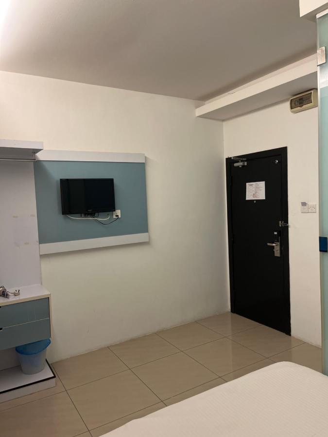 פורט דיקסון Coastline Hotel מראה חיצוני תמונה