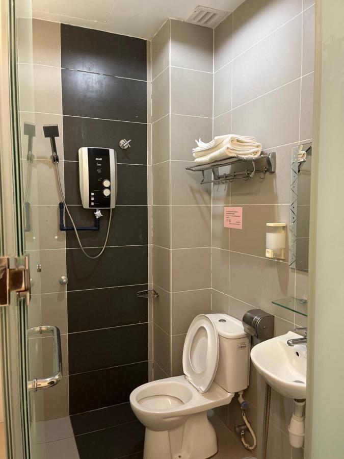 פורט דיקסון Coastline Hotel מראה חיצוני תמונה